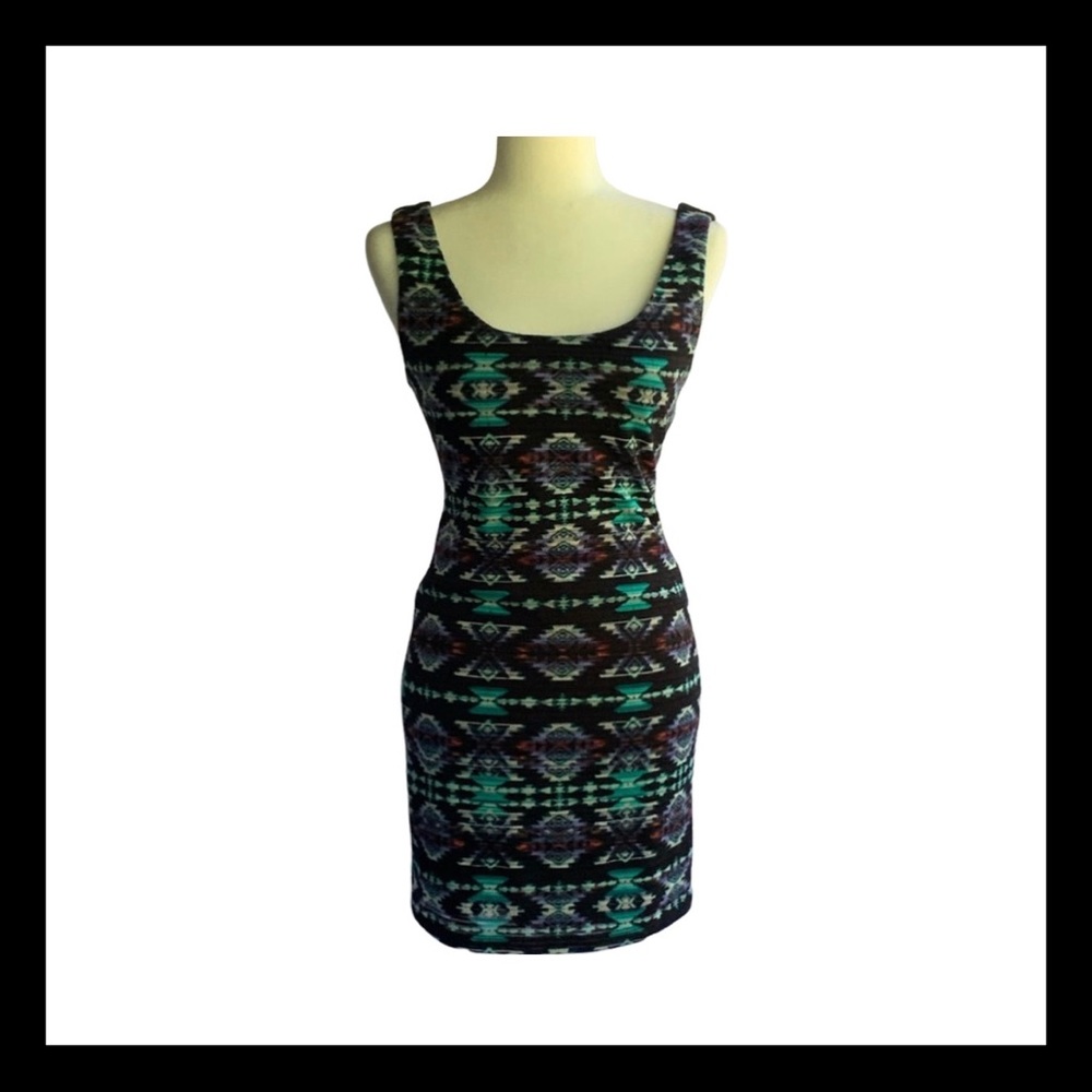 B. Darlin Pattern Sleeveless Summer Dress 7/8